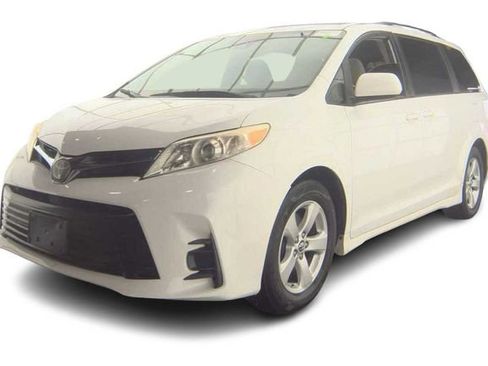 Used 2020 Toyota Sienna LE FWD image 1