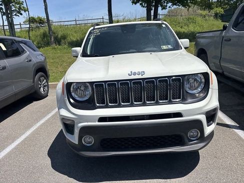 Used 2021 Jeep Renegade Latitude w/ Sun & Sound Group AWD/4WD image 3