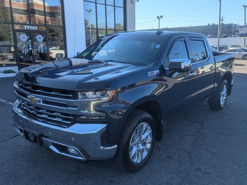 Used 2021 Chevrolet Silverado 1500 LTZ w/ Z71 Off-Road Package image 3