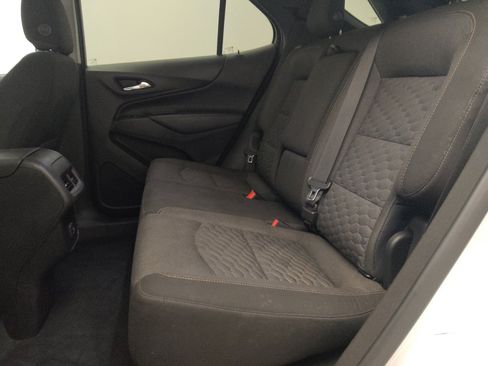 Used 2019 Chevrolet Equinox LT FWD image 18