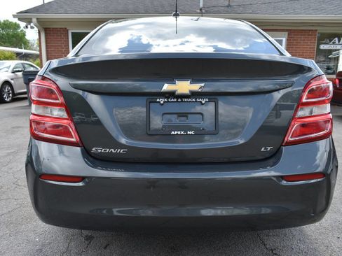 Used 2019 Chevrolet Sonic LT image 5