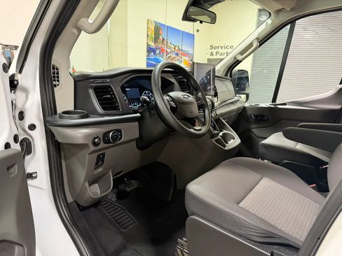 Used 2024 Ford Transit 350 XLT RWD image 18
