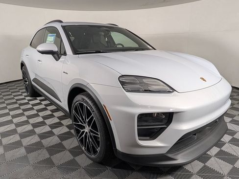 New 2026 Porsche Macan Electric RWD image 9