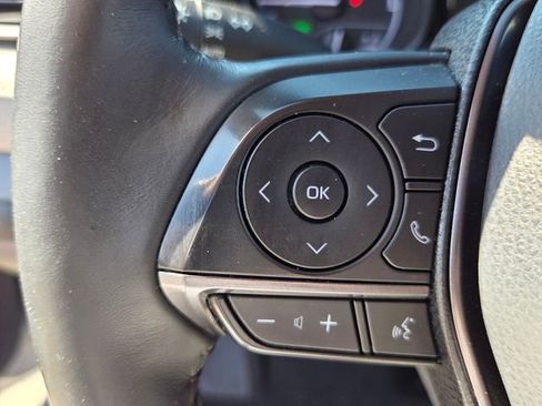 Used 2021 Toyota Camry SE image 28