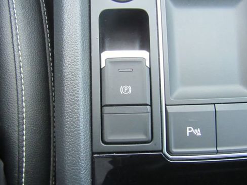 Used 2023 Volkswagen Atlas SE FWD image 50