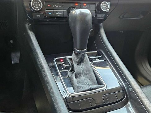 Used 2022 Jeep Compass Latitude FWD image 30