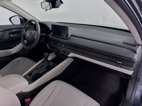 Certified 2024 Honda Accord EX image 28