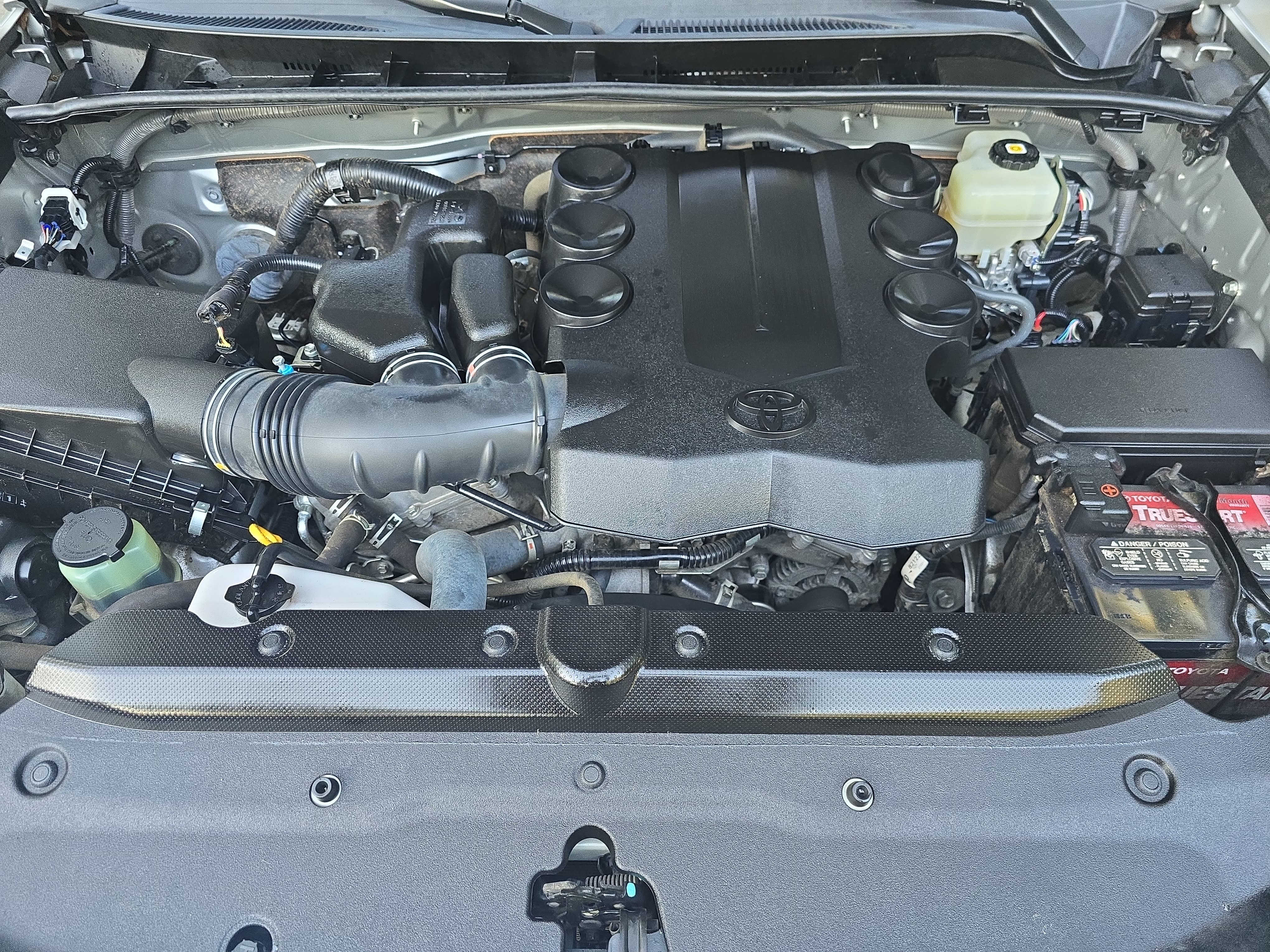 Used 2021 Toyota 4Runner SR5 AWD/4WD image 29