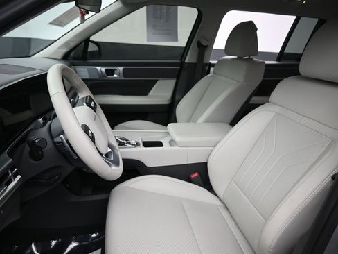 Used 2024 Hyundai Santa Fe SEL image 24