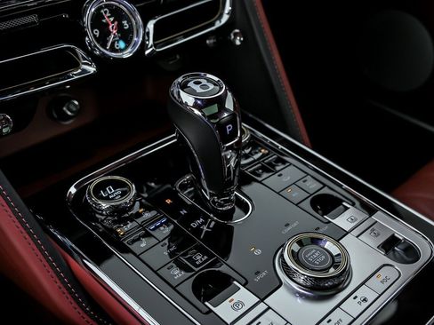 Used 2021 Bentley Flying Spur W12 AWD/4WD image 38