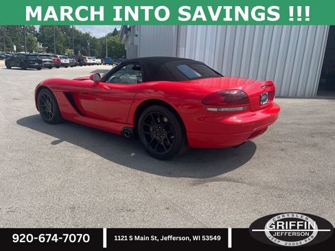 Used 2003 Dodge Viper SRT-10 image 3