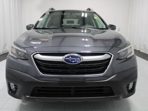 Used 2020 Subaru Outback Premium AWD/4WD image 3