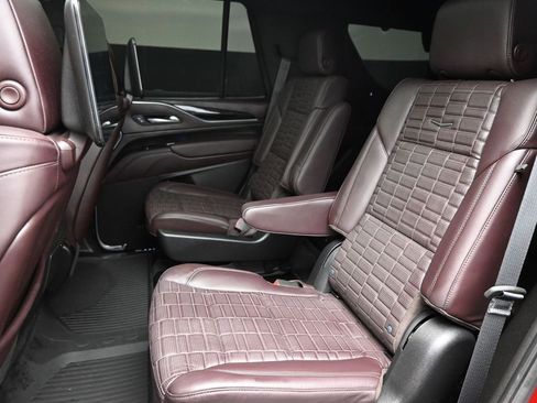 Used 2024 Cadillac Escalade Sport Platinum AWD/4WD image 16