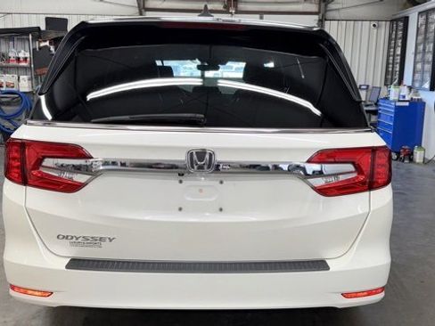 Used 2018 Honda Odyssey EX-L image 6