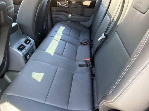 Used 2025 INEOS Grenadier Quartermaster AWD/4WD image 18