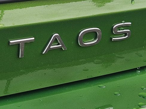 New 2026 Volkswagen Taos SEL AWD/4WD image 28