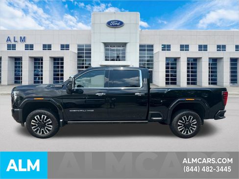 Used 2024 GMC Sierra 2500 Denali Ultimate AWD/4WD image 9