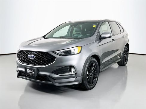 Used 2022 Ford Edge ST-Line w/ Class II Trailer Tow Package AWD/4WD image 4