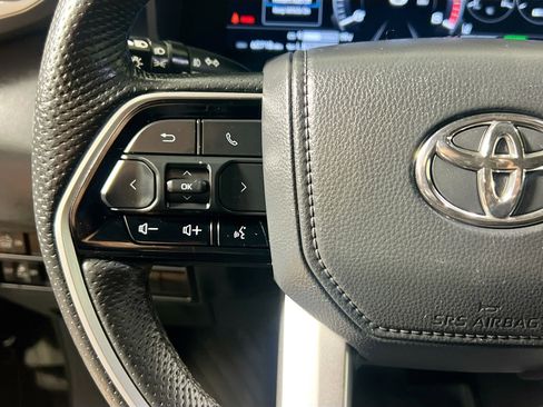 Used 2023 Toyota Tundra Platinum image 18