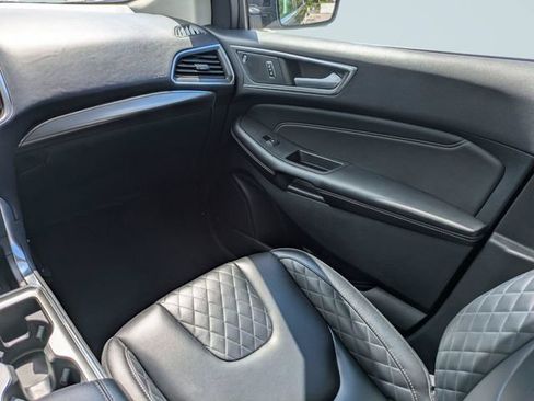 Used 2024 Ford Edge Titanium AWD/4WD image 19