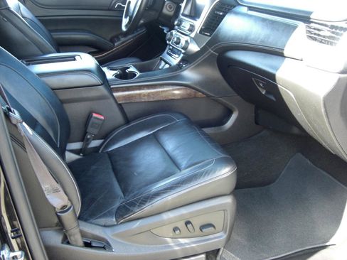 Used 2017 Chevrolet Tahoe LT image 20