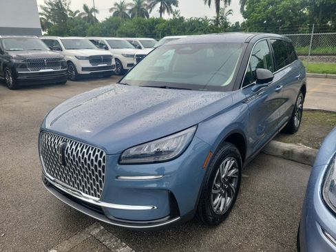 Certified 2023 Lincoln Corsair FWD image 2