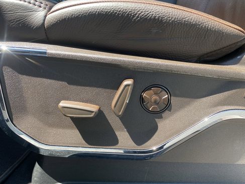 Used 2025 Ford F450 King Ranch w/ FX4 Off-Road Package image 17