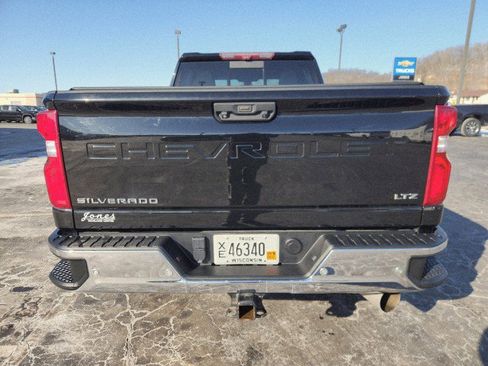 Used 2021 Chevrolet Silverado 3500 LTZ w/ LTZ Plus Package image 4