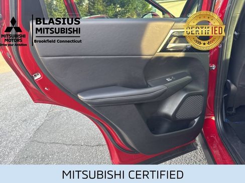 Used 2023 Mitsubishi Outlander 4WD Plug-In Hybrid image 28