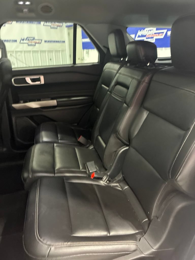 Used 2023 Ford Explorer XLT w/ Equipment Group 202A RWD image 31