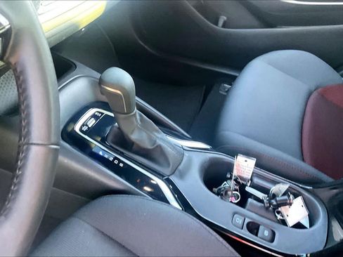 Used 2024 Toyota Corolla SE FWD image 16