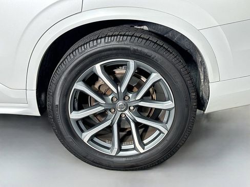 Used 2019 Volvo XC90 T6 Momentum image 34
