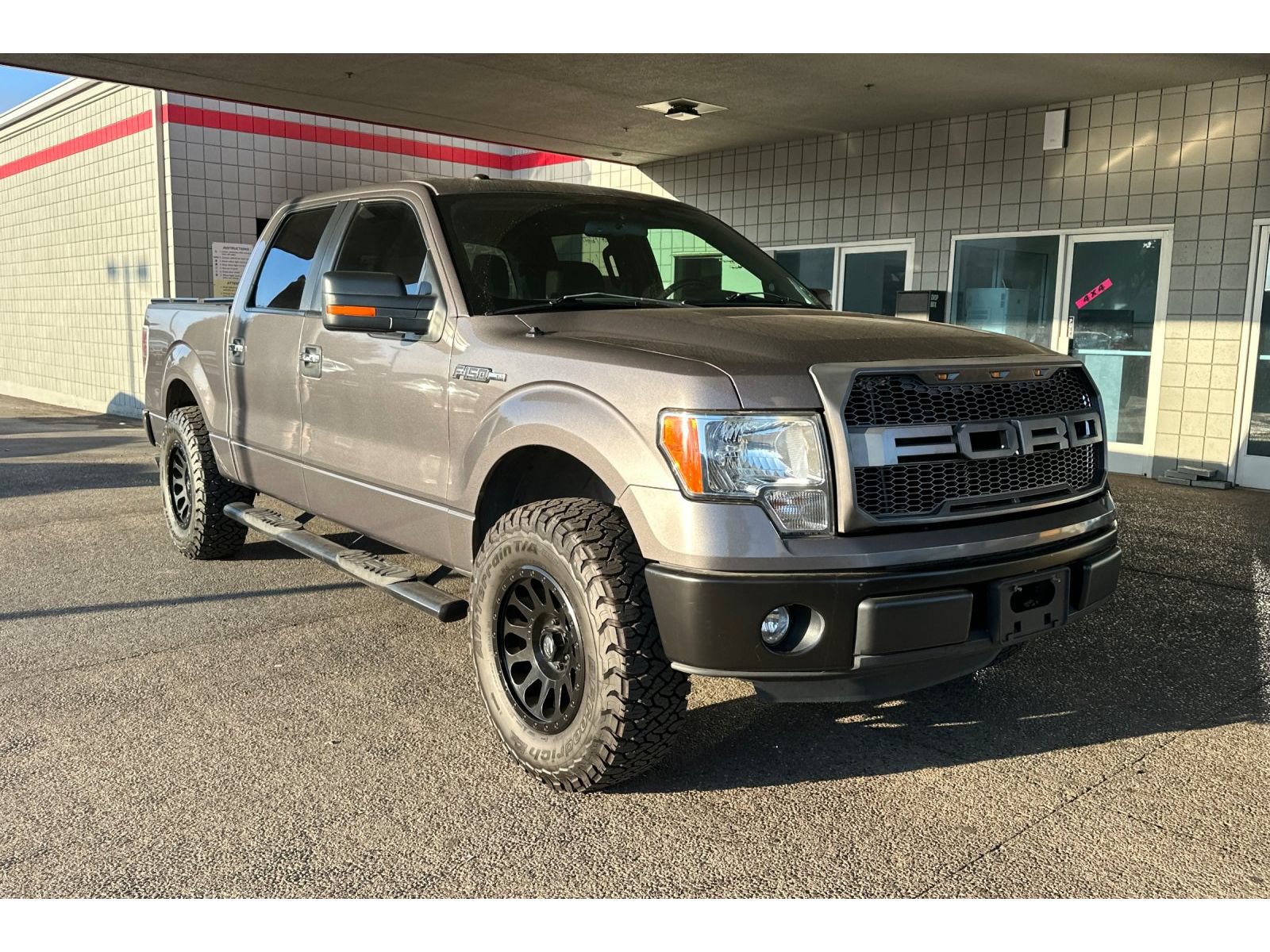 Used 2013 Ford F150 XLT w/ XLT Chrome Pkg RWD image 2
