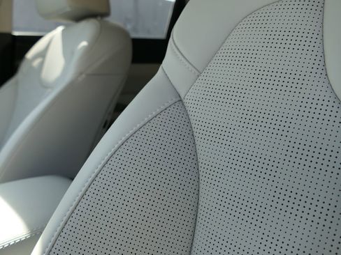 New 2025 Kia Sorento S w/ Panoramic Sunroof Package image 10