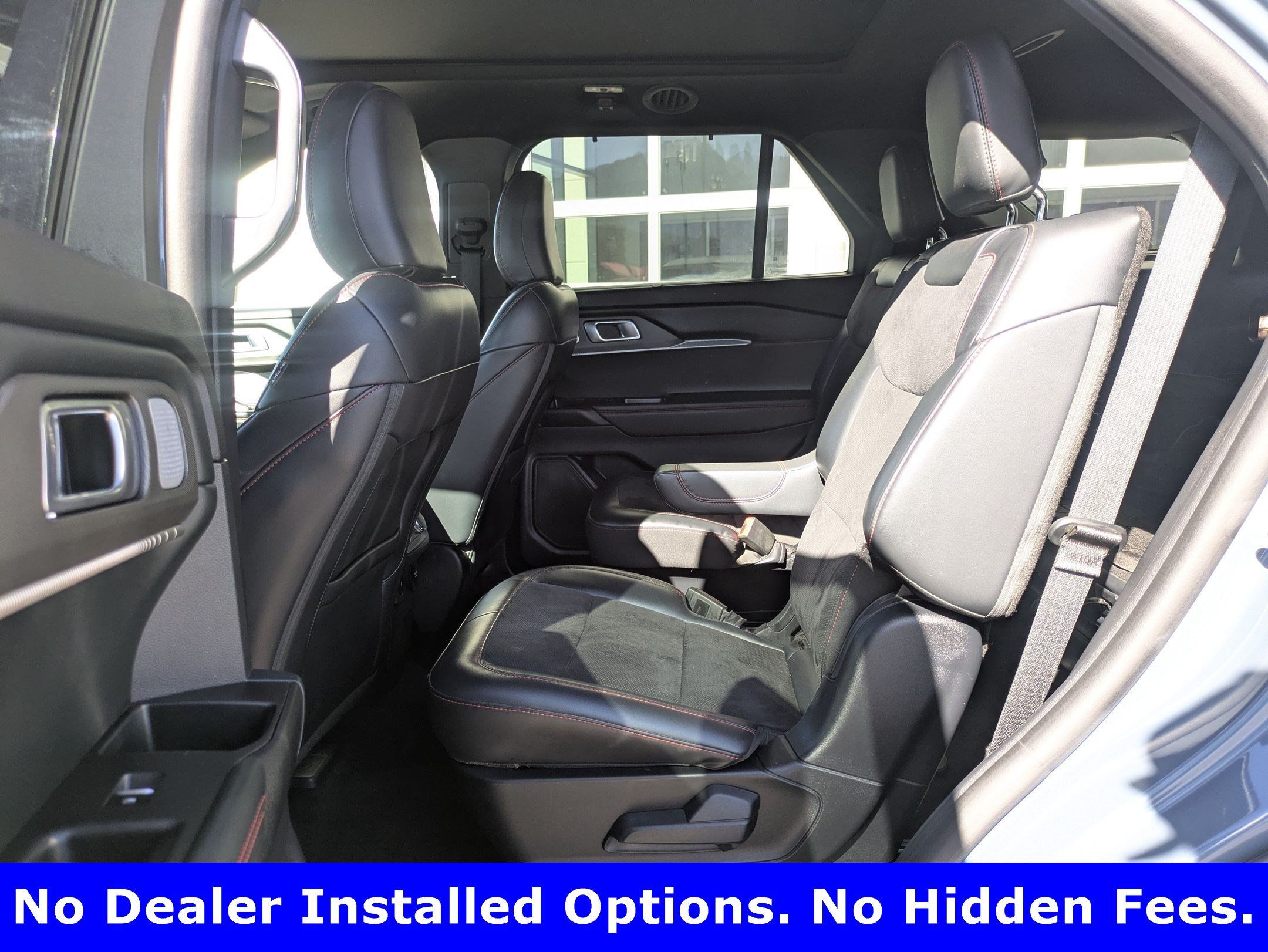 Used 2025 Ford Explorer ST AWD/4WD image 28