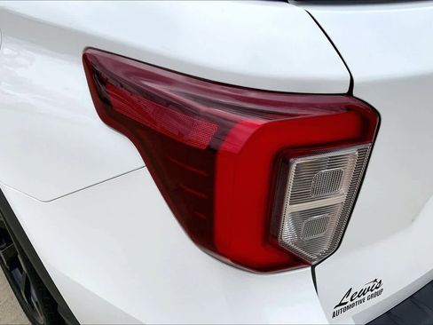 Used 2024 Ford Explorer ST w/ Equipment Group 401A AWD/4WD image 27