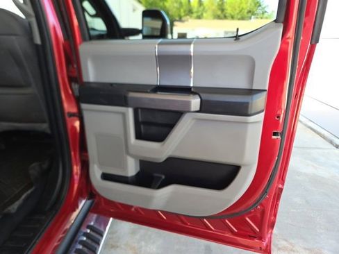 Used 2020 Ford F250 XLT w/ XLT Premium Package AWD/4WD image 47