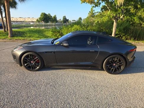 Used 2017 Jaguar F-TYPE R AWD/4WD image 2