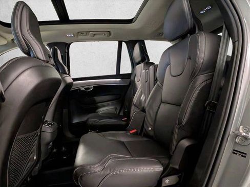 New 2026 Volvo XC90 B6 Ultra w/ Protection Package image 17