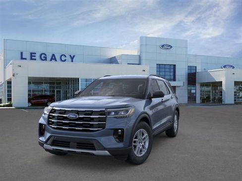 New 2026 Ford Explorer Active w/ Active Comfort Package RWD image 2
