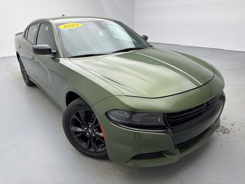 Used 2023 Dodge Charger SXT w/ Blacktop Package image 4