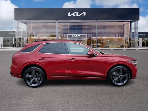 Used 2022 Genesis GV70 2.5T w/ Sport Prestige Package AWD/4WD image 7