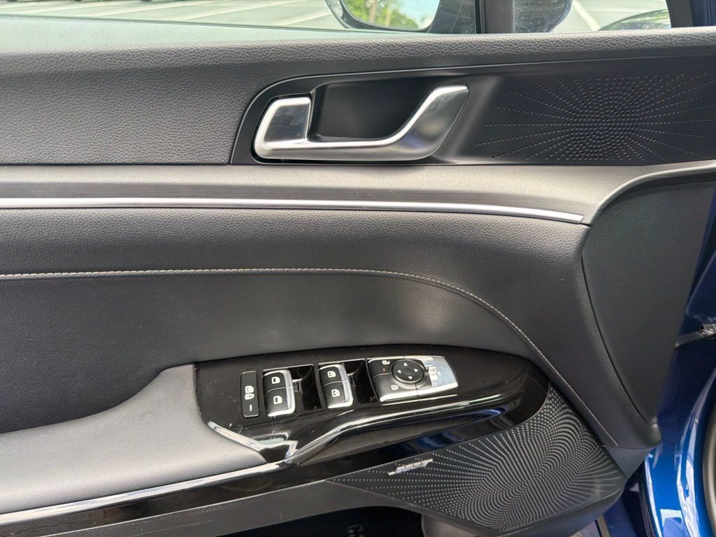 Used 2025 Kia K5 GT-Line w/ GT-Line Premium Package FWD image 26