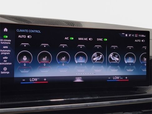 Certified 2023 BMW X7 xDrive40i w/ Executive Package image 24