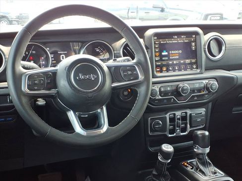 Certified 2023 Jeep Wrangler Unlimited Sahara AWD/4WD image 3