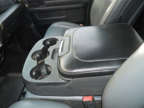 Used 2021 RAM 2500 Tradesman w/ Chrome Appearance Group image 21