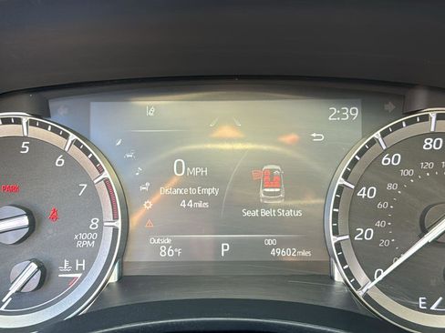 Used 2022 Toyota Highlander XLE image 10