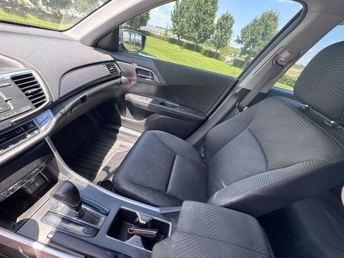 Used 2015 Honda Accord LX image 21