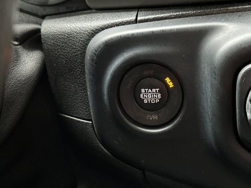 Used 2019 Jeep Wrangler Unlimited Sport S image 25