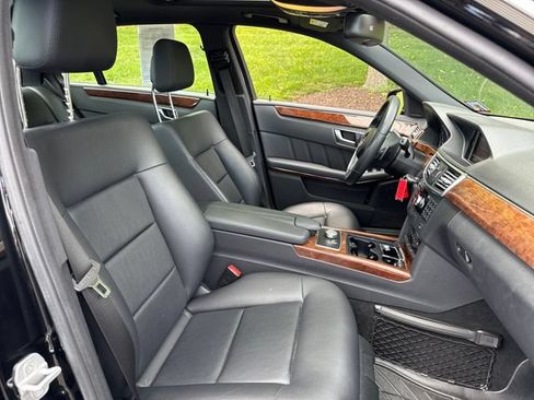Used 2013 Mercedes-Benz E 350 4MATIC Sedan image 13